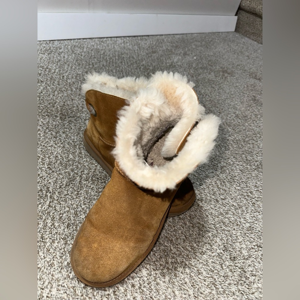 Koolaburra Brown Suede Winter Boots